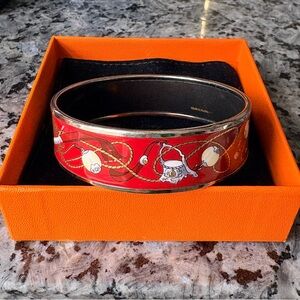 Hermés Printed Enamel Red and Silver Bangle